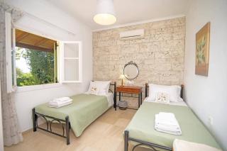 Villa Mistral Cottage by Villa Plus - Ágios Stéfanos - 1
