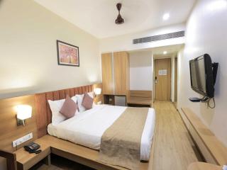 Townhouse Oak Hotel Surya Vadodara - Vadodara - 9