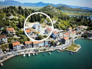 Familiy Villa Navis with heated pool - Rogotin - 1