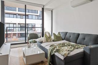 A Cozy 2BR Apt Next to The Yarra River - Melbourne - 4