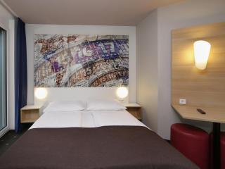 B&B HOTEL Berlin-Alexanderplatz - Berlin - 8