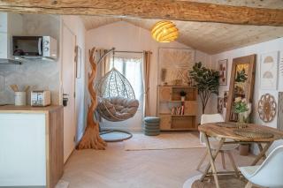 Loft & Spa Scandinave Romantique, King Size, TV 65 - Narbona - 5