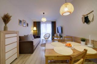 Jasne i Przytulne Apartamenty Sun Seasons 24 w Karpaczu z Parkingiem i Balkonem by Noclegi Renters - Karpacz - 4
