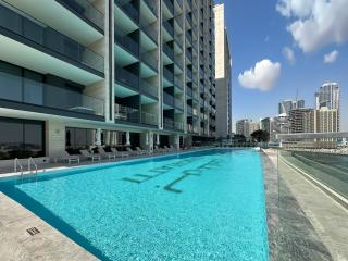 Luxe Living in the Heart of Bbay w Jacuzzi - 6
