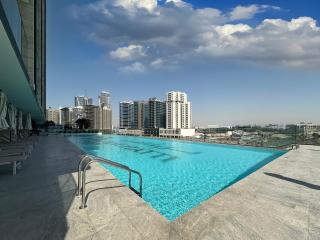 Luxe Living in the Heart of Bbay w Jacuzzi - 3