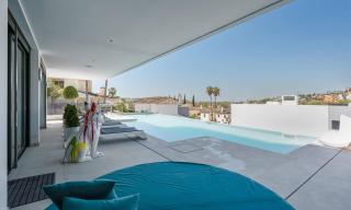 Luxury Villa with Breathtaking Views in Marbella By Lodgerstrip - 1