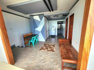 DanLin's Aircon Rooms &Cottages-1st Building 3Room - 1