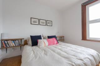 Modern Wanstead home - London - 8