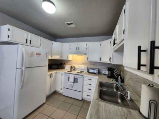 Cozy Retreat Family Pet Friendly Near Ft Sill - Lawton - 4