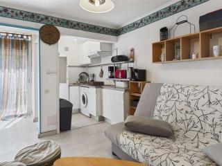 Maison climatisée rénovée 2 pièces, 2 cabines avec terrasses à 500m de la plage, parking inclus - FR-1-423-304 - 1