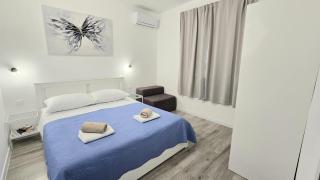 Apartment Ivana - Drvenik - 0