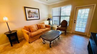 2 Bedroom Resort Condo With Private Balcony - Davenport - 3