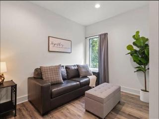 Dirt Merchant Chalet Trail Access Hot Tub on Back 40 Trail - 3