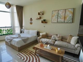 Ayla-Sea View Studio Free Parking , pool & GYM - Abu Dhabi - 3