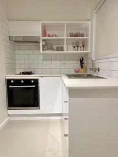 One bedroom steps from the city - Perth - 1