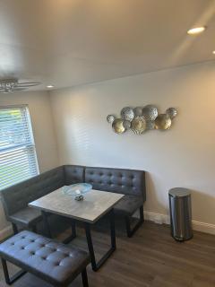 Hendrix Hospitality Suite - 4