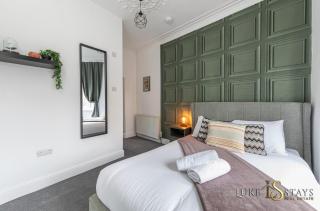 Luke Stays - Whitehall Road - 1