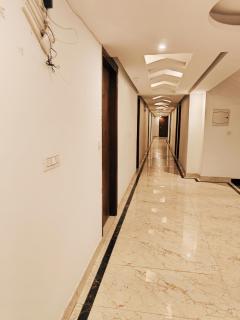 Hotel Grand Loft plaza Near IGI Airport - Neu-Delhi - 3