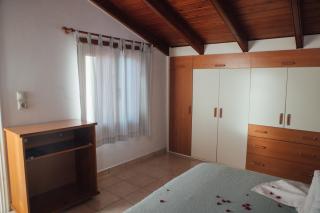 Tsirigotis hous - Acharavi - 3