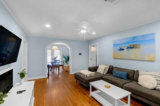 House on 6th- 3 bed/2 bath home located a short drive to downtown Gulfport - Gulfport - 8