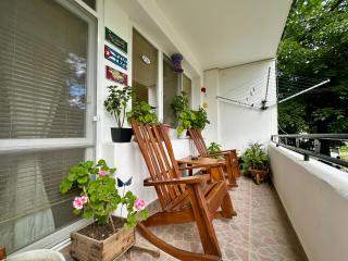 Mary's Guesthouse - Banya - 5
