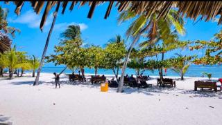 Tropical Studio with 3 Pools and AC - Diani Beach - 4