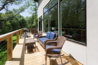 Flo Ride Chalet Hot tub Woodland viewsOn the Back 40 trail - 9