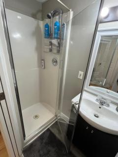 Cozy Escape in the City - Port Coquitlam - 3