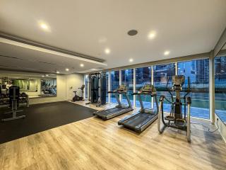 Modern 1 Bed with Burj View From Balcony & Pool and Gym Access - 6