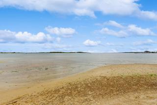 Shoreline Sanctuary - 8