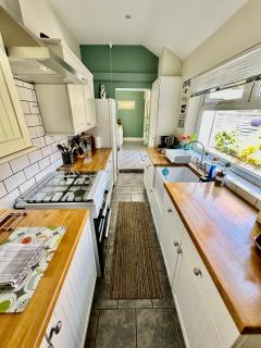 Cathedral Quarter House with free Secure Driveway Parking for 2 Cars - Lincoln - 5