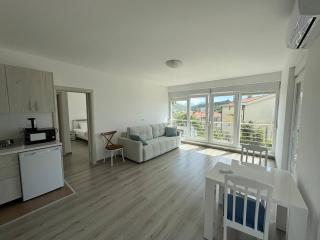 UpART House - Petrovac na Moru - 8