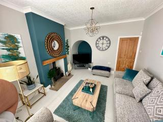 Cathedral Quarter House with free Secure Driveway Parking for 2 Cars - Lincoln - 4