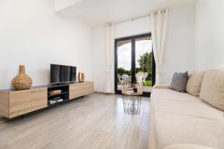 Apartman Mira - Njivice - 8