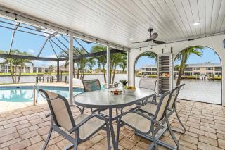 Stylish Getaway , Heated Pool, Kayaks, Tiki Hut and Sunsets - Pearo Paradise Resort - Roelens - Cape Coral - 2