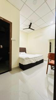 Hotel Wagheshwari - Ujjain - 4