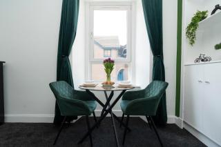Studio flat in Dundee - 0