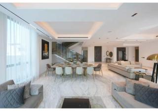 World Class Luxurious 8 BDR - Villa In Palm Jumeriah - 3