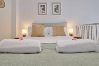 Romantic Suite Roig Arena N4 Virkin Suites - Valencia - 8