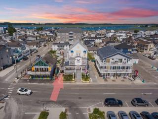 Professionally-Designed-The Americana-AC - Hampton - 6