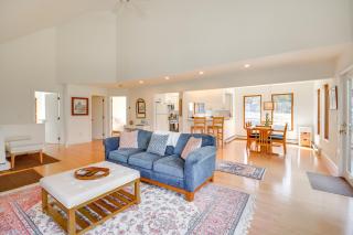6 Mi to Lake and State Park Hideaway in Elmore! - Lake Elmore - 6