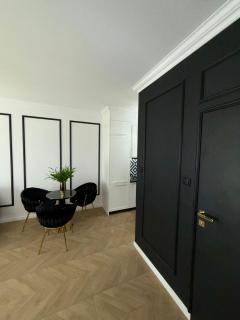 Just Unique black - Posen - 1