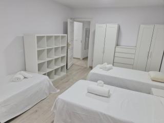 Hostal Habuni-San Martín - Santiago di Compostela - 7