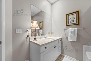 Legacy Villa 704 - 1