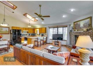 Golf Course Views w Fireplace & Resort Amenities - Hedgesville - 7