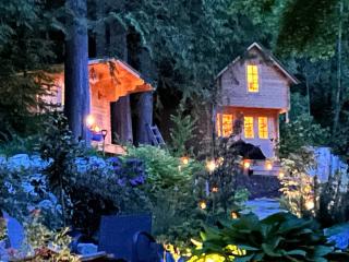 Creekside Bunkies - Roberts Creek - 0