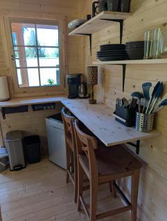 Creekside Bunkies - Roberts Creek - 1
