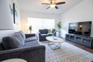 Entire Modern Home in Dade City - Dade City - 0