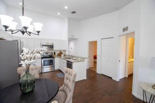 Entire Modern Home in Dade City - Dade City - 1