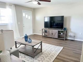 Charming home in Zephyrhills! - Zephyrhills - 5